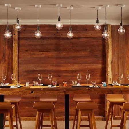 Des Trois Vallees Hotel 4*