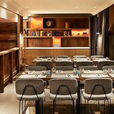 Des Trois Vallees Hotel