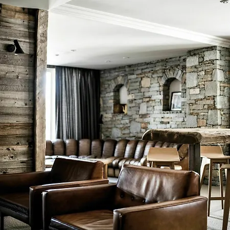 Des Trois Vallees 4*